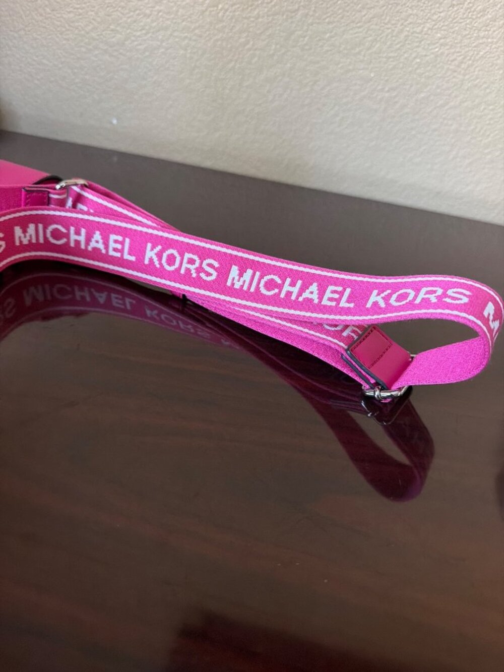 Michael Kors Pink Zebra Print Crossbody Purse 3-Pc Coin Earbud Set - Like New - Picture 13 of 16